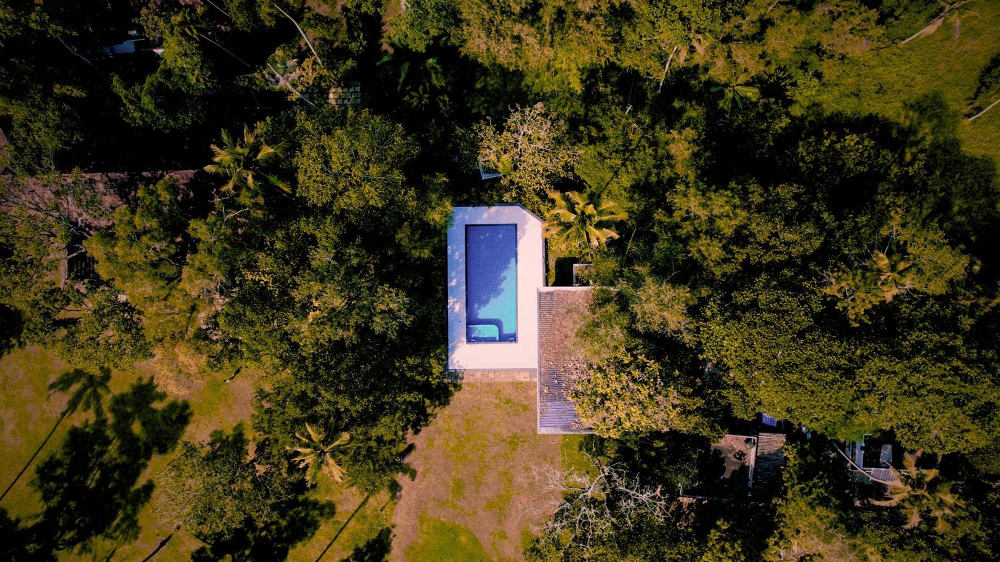 Marari Beach Palace Mararikulam Bagian luar foto