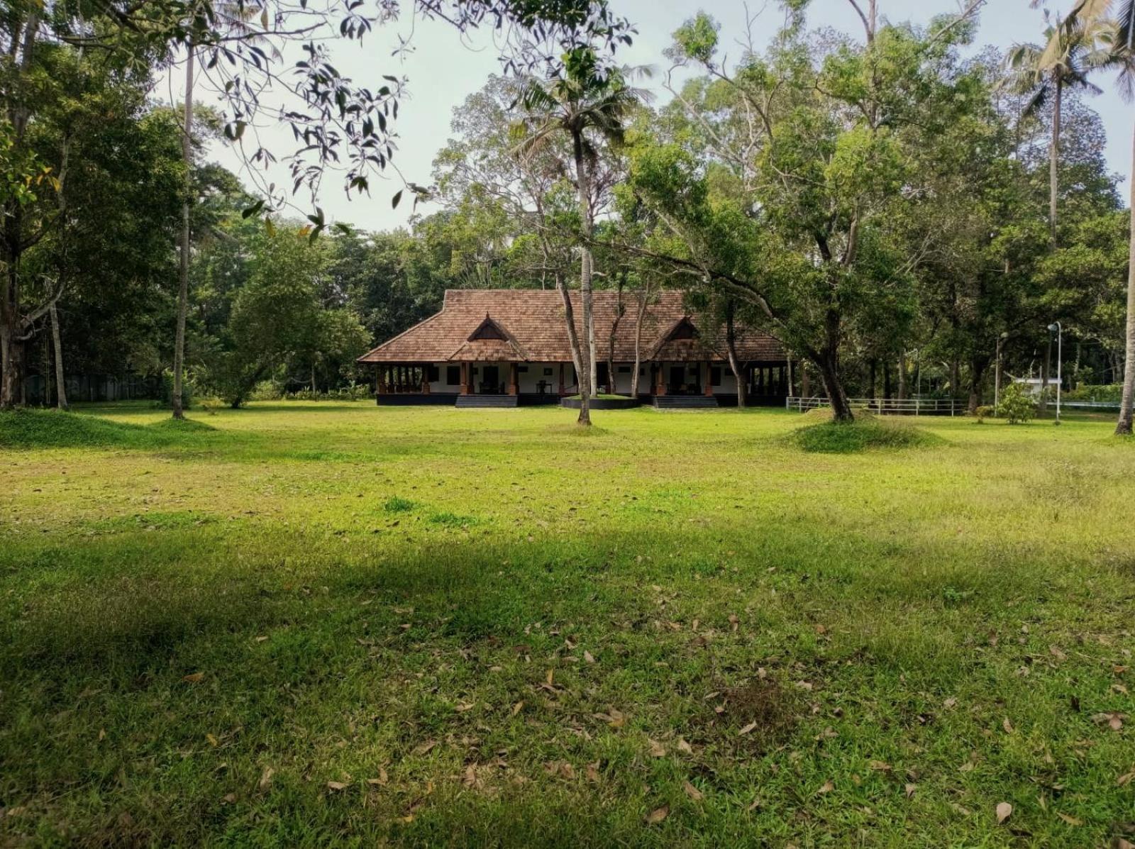 Marari Beach Palace Mararikulam Bagian luar foto