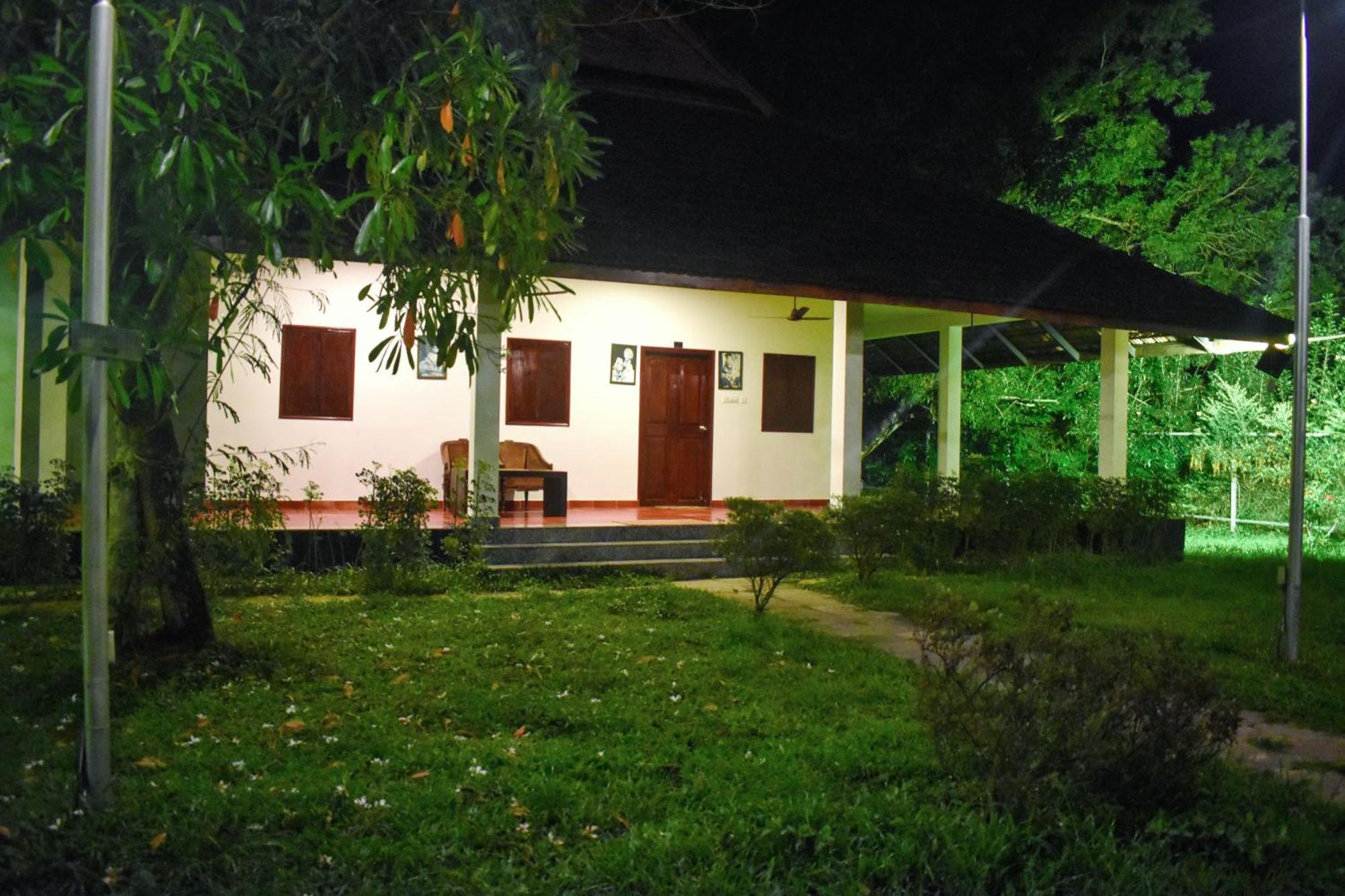 Marari Beach Palace Mararikulam Bagian luar foto