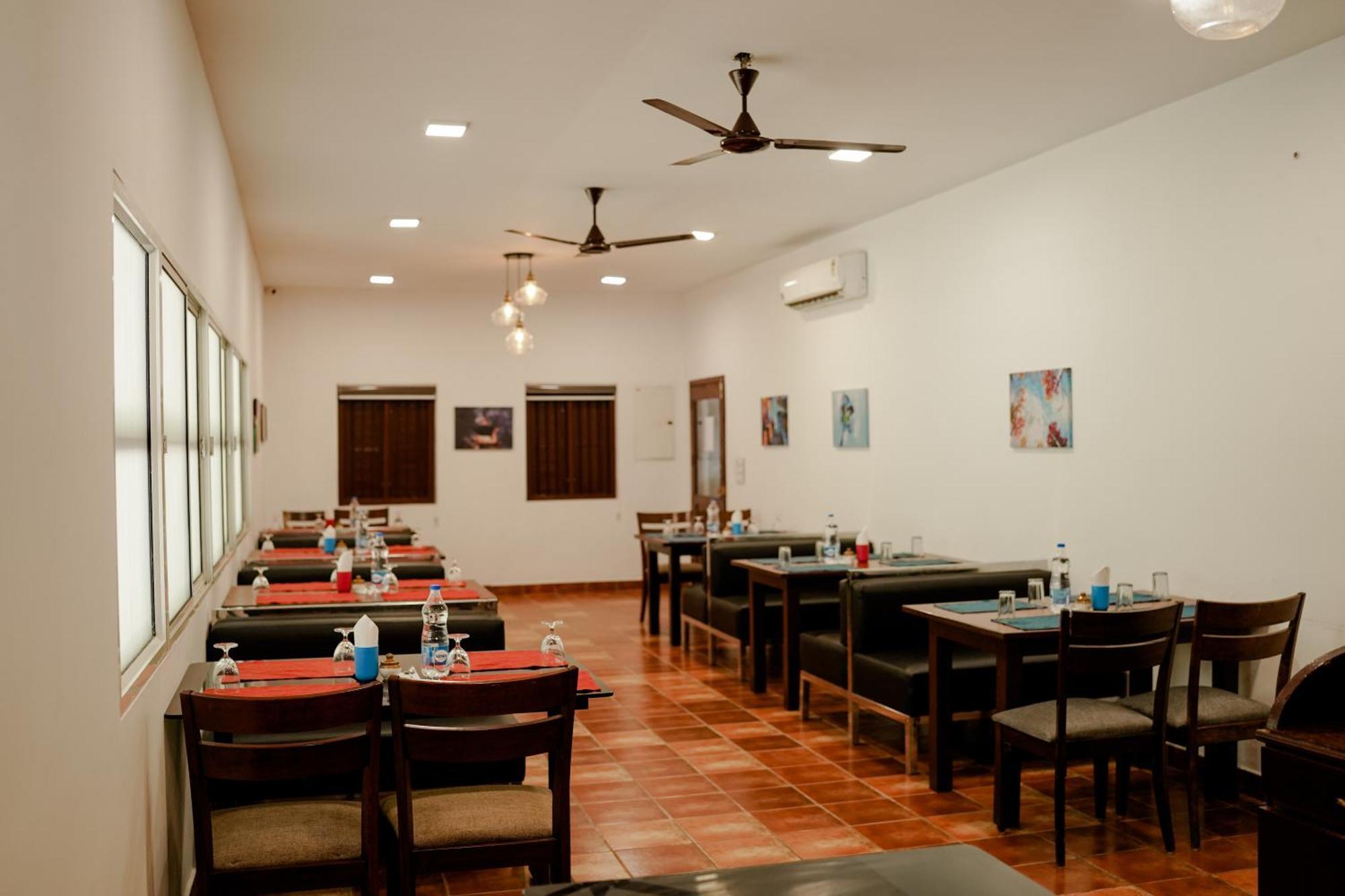 Marari Beach Palace Mararikulam Bagian luar foto
