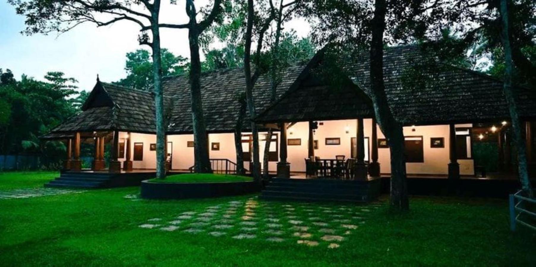 Marari Beach Palace Mararikulam Bagian luar foto